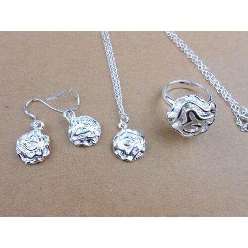 Free Shipping Ornament Set Rose Earrings Necklace Ring Three Piece Set 925 Jewelry Set Anniversary Gifts Festive Gifts
