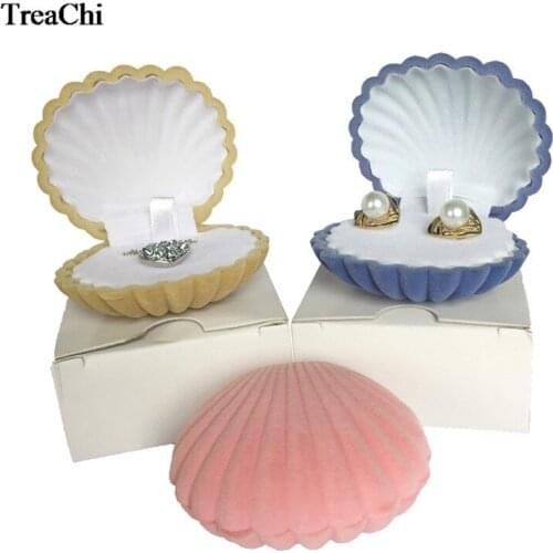 Fashion Shell Shape Velvet Engagement Wedding Party Ring Case Cute Earrings Necklace Pendant Jewelry Display Storage Gift Box