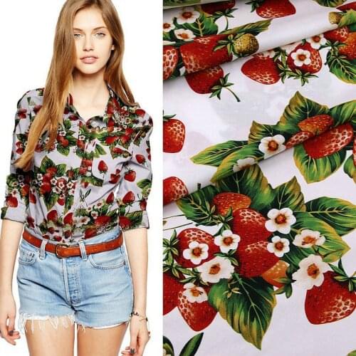 White Strawberry Flowers Printed Skirt Fabric 100% Cotton Poplin Fabric For Sewing Kids Women Dress DIY Cloth Tissus au metre
