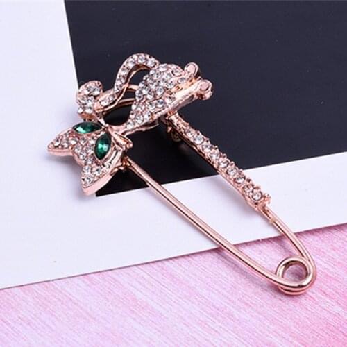 2021 Trendy Crystal Little Cat Brooches Pins For Women Sexy Green Eyes Rhinestone Kitten Corsage Wedding Bijoux Jewelry Gift