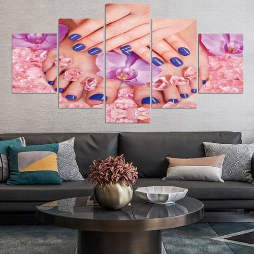 Posters and Prints Painting Manicure Nail Pictures Wall Art for Living Room Home Decor Canvas Art 5 Piece Makeup Set Framed