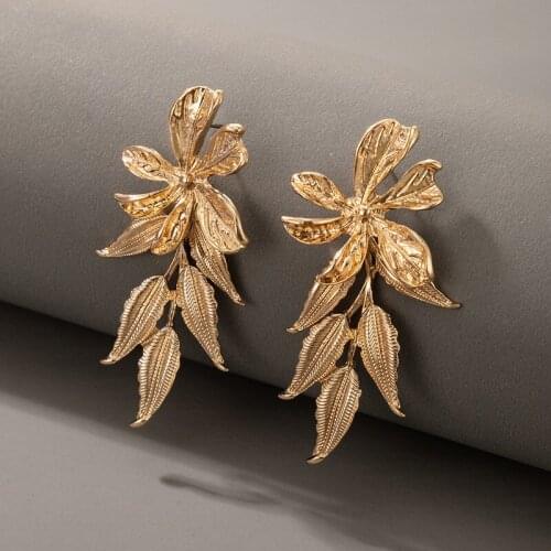 HI MAN European Simple Wild Flower Leaf Stud Earrings Women Personality Temperament Anniversary Gift Jewelry Accessories
