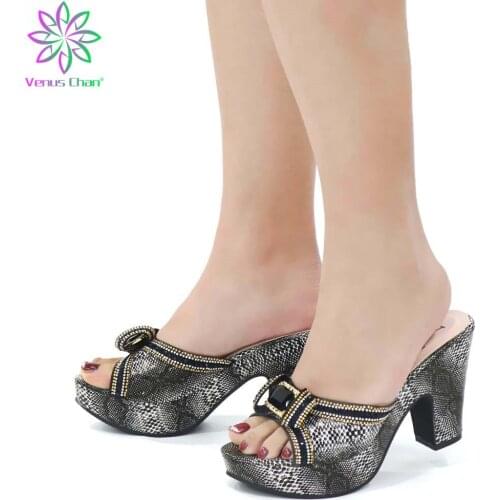 2020 New Design Elegant Women Wedding Shoes Decorated with Rhinestone Low Heels Womens Shoes In Summer Nigerian Party Pumps