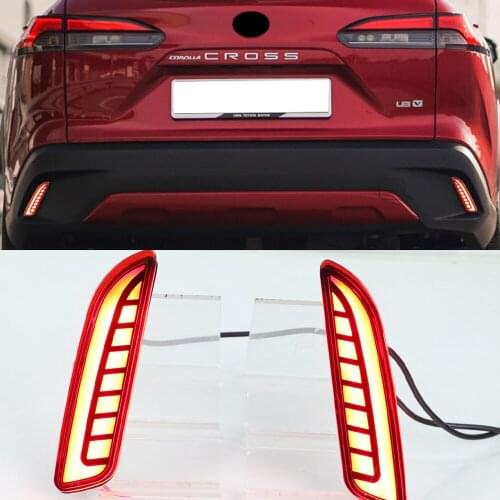 1 Pair LED Reflector Car Rear Fog Lamp Brake Light Dynamic Turn Signal 3-in-1 Functions For Toyota Corolla Cross 2020 2021
