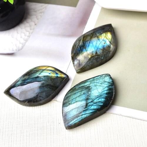 Wholesale Natural Labradorite Original Stone Leaf Shape Polished Healing Energy Stone Collection Home Decor Jewelry DIY Gift 1pc