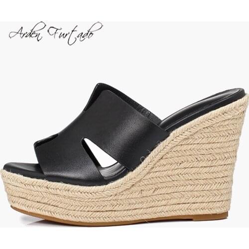 Arden Furtado 2021 Summer Fashion Womens Shoes cow leather Wedges heels Classics ladies yellow straw platform brown Slippers