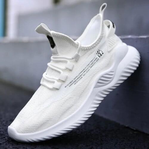 2021 Fashion Breathable Mens Running Shoes Summer Ultralight Sports Shoes Walking Shoes Boys Casual Sports Shoes Size 39-44