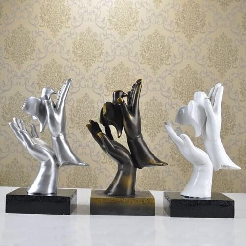 Europe and home decoration antique hotel clubs both hands dove ornaments abstract ornament resin ornament