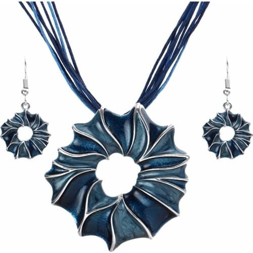 Vintage Bauhinia Jewelry Set Oil Drop Flower Joker Necklace Earrings Woman Lady Party Romantic Accessories