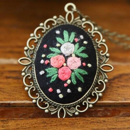 Necklace Embroidery Kits DIY Handmade Cross Stitch Embroidery Flower Without Finishing Handicrafts Tool New 2020
