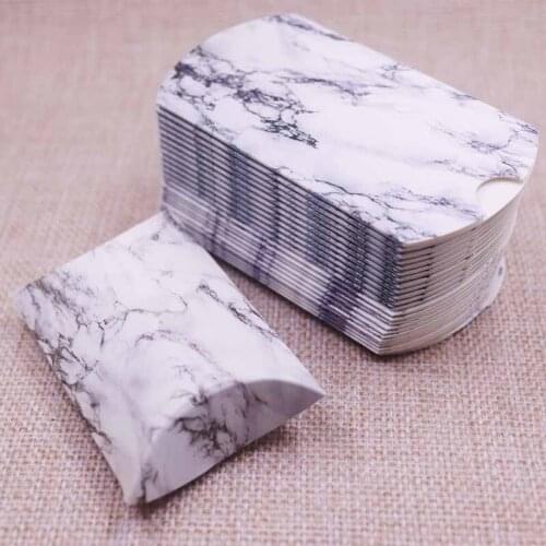 50pcs 2019 New Marble Style Box Anniversary Gift Box Wedding Present Flamingo Design Box Paper Pillow Cardboard Jewelry Packing