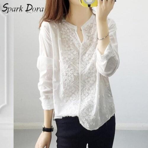 Blouses Woman 2019 Korean Fresh Fashion Long Sleeved Flower Embroidered Dimensional White Shirt Casual V-neck Plus Size Tops