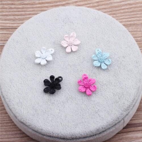 Factory Price 100pCS 13MM Candy Colors Enamel Alloy Flower Pendant Charms DIY jewelry Arnament Accessories DIY Jewelry Finding