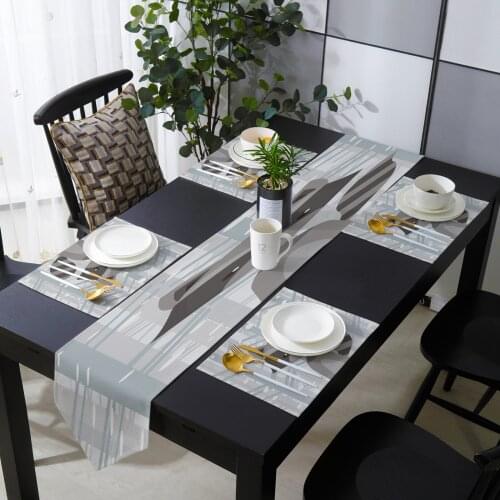 Winter Woods Raccoon Table Runner Table Mats Cover For Home Wedding Banquet Festival Party Catering Hotel Table Decoration