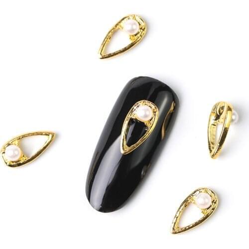 2019 new 10 pieces crystal bright pearl nail rhinestone alloy Nail Art decorations glitter DIY 3D CJE nail jewelry pendant