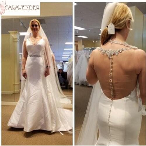 Elegant V-Neck White Mermaid Wedding Dresses Beaded Satin Bridal Dresses Sleeveless Robe De Mariee with Sheer Back