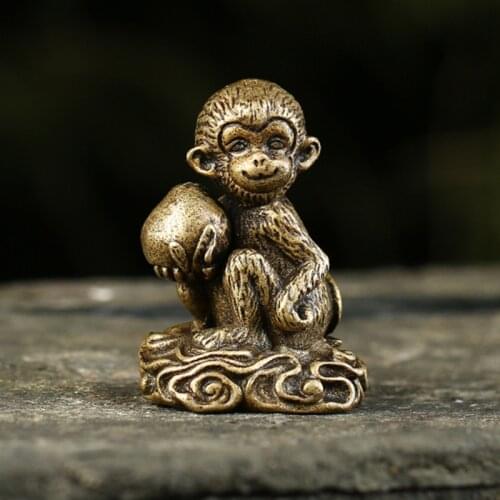 Antique Bronze Solid Monkey Holding Peach Figurines Miniatures Tea Pet Ornaments Copper Zodiac Animal Statue Table Decorations