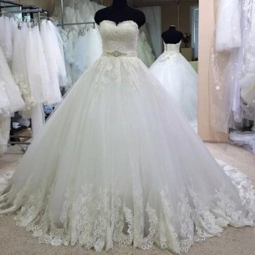 ANGELSBRIDEP Sweetheart Ball Gown Wedding Dresses Charming Applique Sash Court Train Vestido De Noiva Formal Bride Dresses