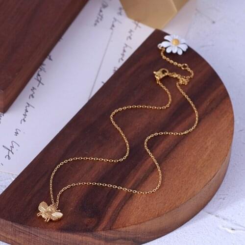 European and American jewelry fashion creative stereo delicate bee enamel daisy flower fresh Mori necklace