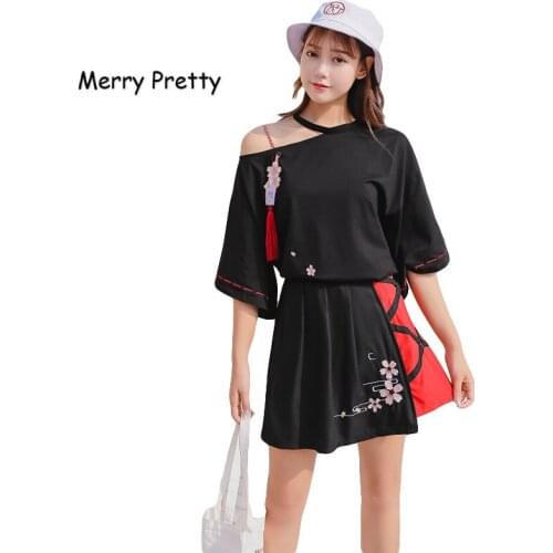 Merry Pretty Japan Style funny tshirt women floral embroidery off shoulder asymmertric t-shirt cotton sweet black t-shirt girls