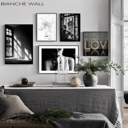 Italy Rome Pap Fashion Woman Photography Art Poster Canvas Poster Wall Art Print Scandinavian Painting Picture Home Decoration