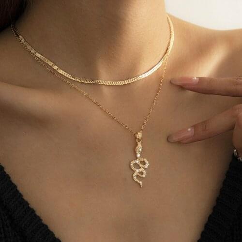 2021 Punk Snake Pendant Necklace Gold Color Unquie Women Neck Jewelry Statement Herringbone Necklace Snake Chain Choker