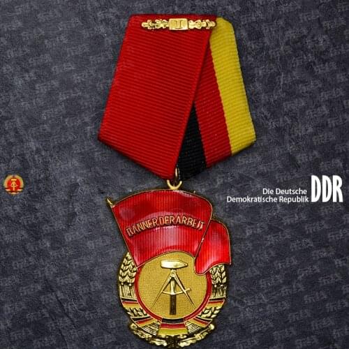 1PC Top Quality East German Order Of First Class Labor Red Flag Medal Badge
