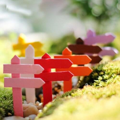 Mini Fence Directional Signs Wood Craft DIY Garden Moss Ornament Micro Landscape Home Decorations 10Pcs/Lot