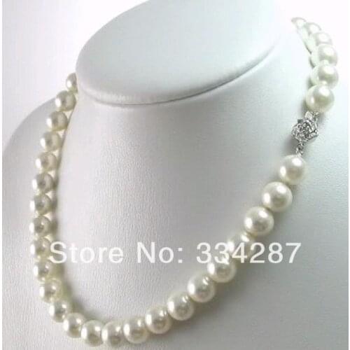 Charming!8-9mm White Akoya Cultured Pearl Necklace 18