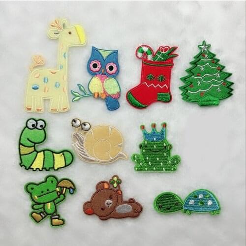 PGY 1PCS Cartoon Lovely Animal Frog Christmas Tree Group Combine Embroidery Owl Decoration children Clothes Shoes Giraffe Patch