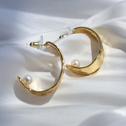 Women C shape natural pearl earrings hoop entry lux gold plated jewelry