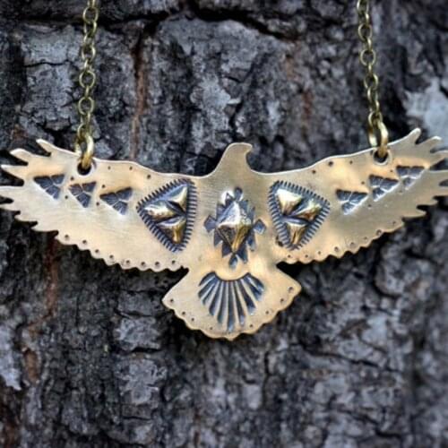 Creative Retro Eagle Animal Pendant Necklace Mens And Womens Chain Necklace Fashion Accessories Jewelry Gifts