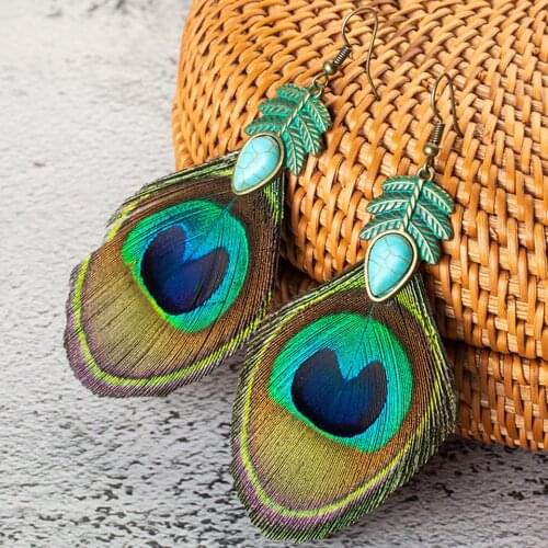 New Hot Ethnic Simple Retro Leaves Green Leaf Earrings Nature Stone Long Tassel Peacock Feather Earrings For Women Brincos 2020