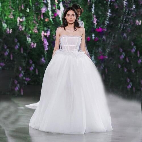 Princess Ball Gown Wedding Dress With Dotted Tulle Skirt White Customize Bride Dress vestido de noiva Romantic Bridal Gowns