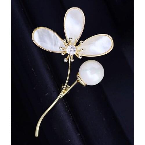 OKILY Delicate Beautiful Bouquet Brooches Nature Shell Flower Broochpin with Pearl for Women Elegant Jewelry Pins Accessories