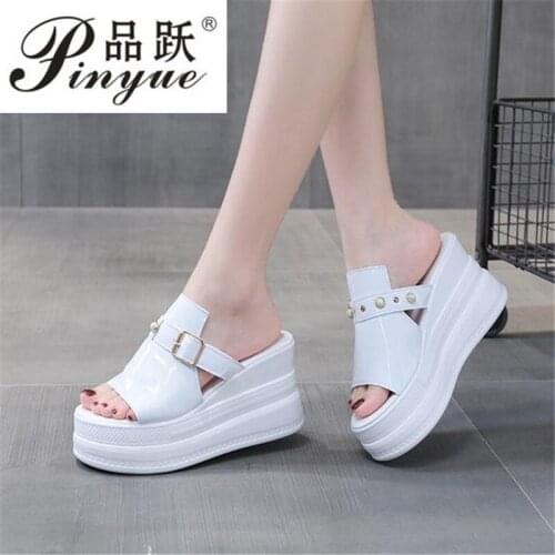 Summer Outdoor Womens Wedges Slippers Slip-On Shoes Woman Flat Peep Toe Breathable Soft Platform Leather Sandals Platform Shoes