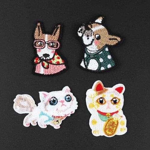 High quality cartoon animals patches wholesale cute Lucky Cat Bulldog Childrens sweater coat Bags decoration Decal Ironing