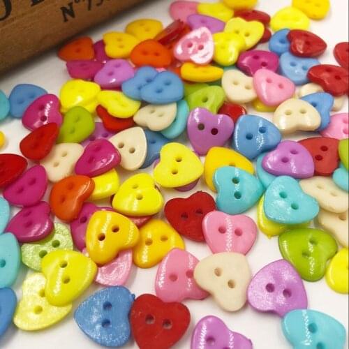 100 pcs 17mm 2 Hoels Children Clothes Sewing Crafts Heart Buttons PT74