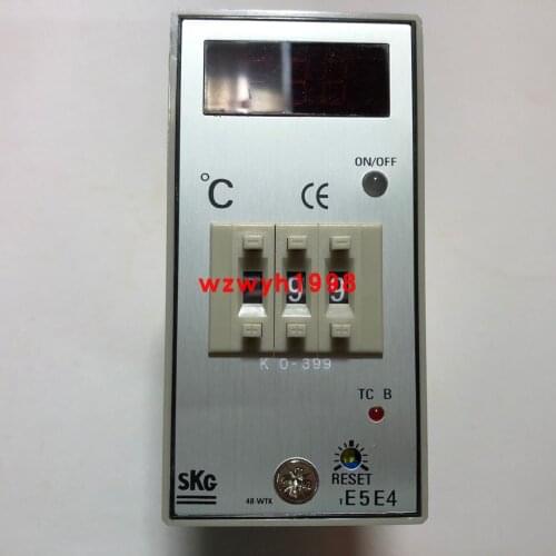 Taiwan SKG dial code digital display temperature controller TE5E4 temperature controller guarantees K type 0-399 degrees