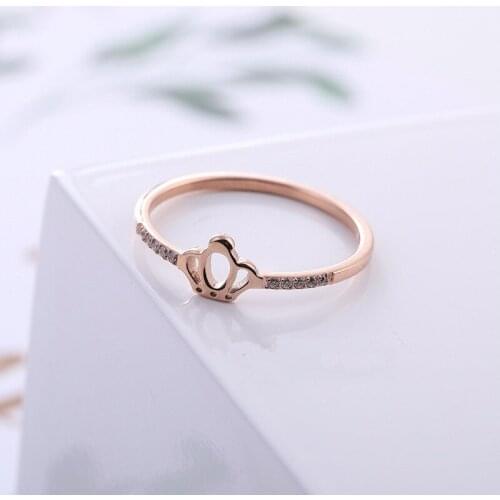 Rose gold color stainless steel crystal crown rings for women accesories anillos, fashion finger ring jewelry rings bague female
