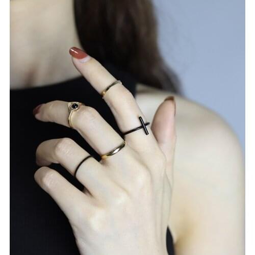 5pcs Gold Rings Set for Women Punk Geometric Crystal Round Twist Knuckle Ring Woman Fashion Finger Costume Jewelry