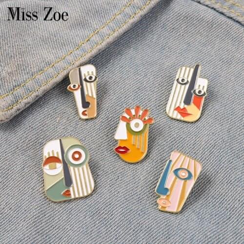 Abstract Face Enamel Pins Modern Geometric Portrait Art Metal Brooches Animal Badges Pins up Gift for Men Women Accessories
