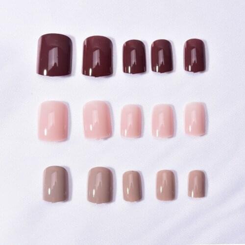 24Pcs Fashion Full Nail Tips Gradient nude False Nails with fashion pearl false nails with glue short sticker Design Full Cover