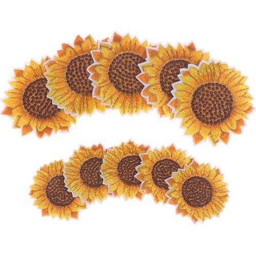 5pcs/lot Embroidered Sunflower Patch Iron On Sew On Flower Sticker DIY Jeans Pants Shoes Bags Fabric Appliques Handmade Badge