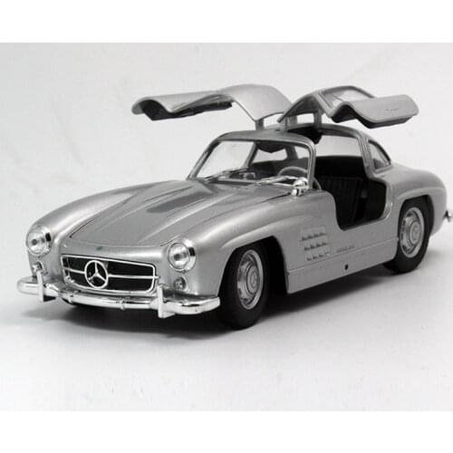 Welly 1:24 Mercedes 300SL classic car alloy car model Diecasts Toy Vehicles Collect gifts Non-remote control type transport toy