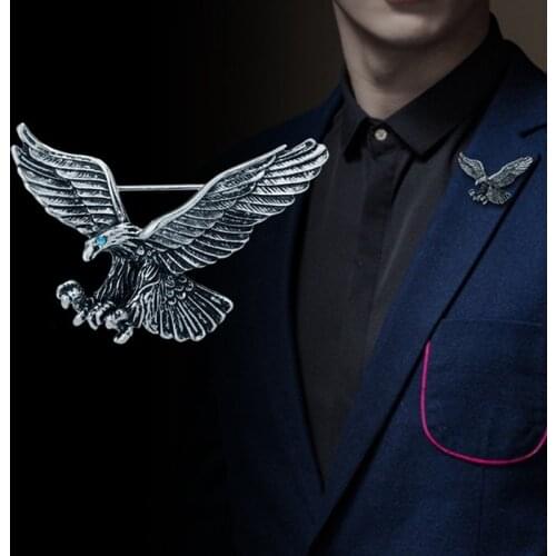 Mens Vintage Antique Silver Color Jewelry Flying Eagle Brooches Men Boys Suit Scarf Domineering Pins Birthday Party Gift