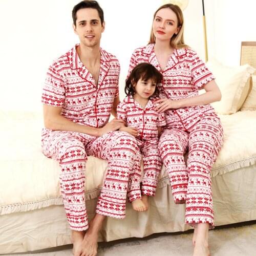 Winter 2021 Christmas Family Matching Pajamas New Year Mother Daughter Clothing Set Mom Daddy Girl Boy Family Look Sleepwear