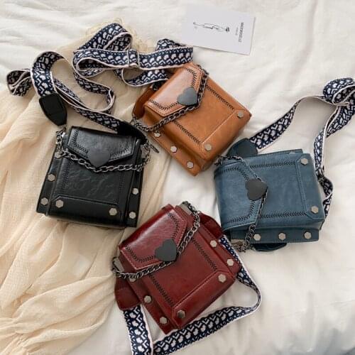 Factory Outlet Fashion Fashion Bags 2021 Spring And Autumn New Western Style Mobile Phone Bags Popular Net Red Messenger Bags