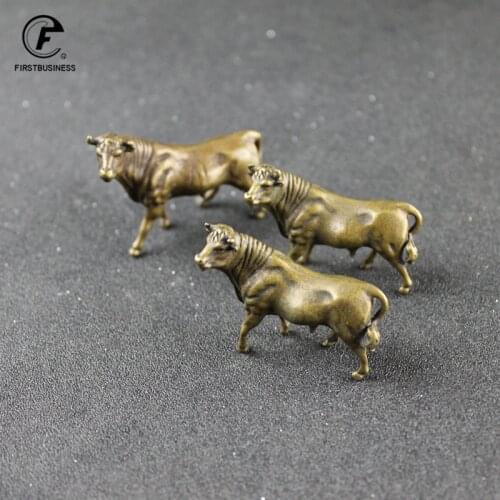 Solid Brass Wall Street bull Cow Ornament Copper Handmade Antique Animal Statue Miniature Figurine Office Desk Home Decoration
