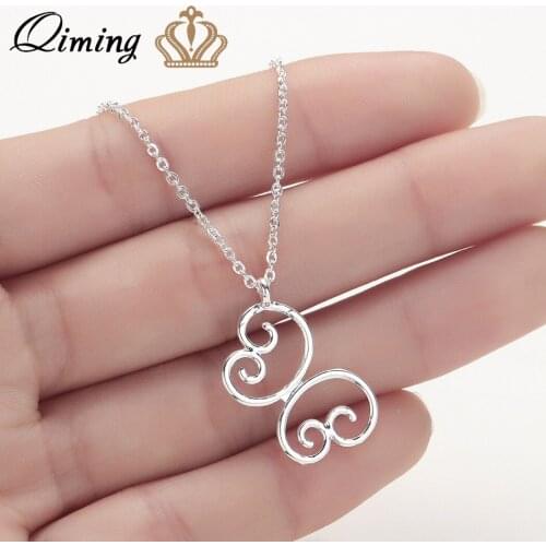 QIMING Simple Butterfly Necklace Women Lovely Retro Jewelry Korean Pendant Necklace Bijoux Femme Birthday Gift